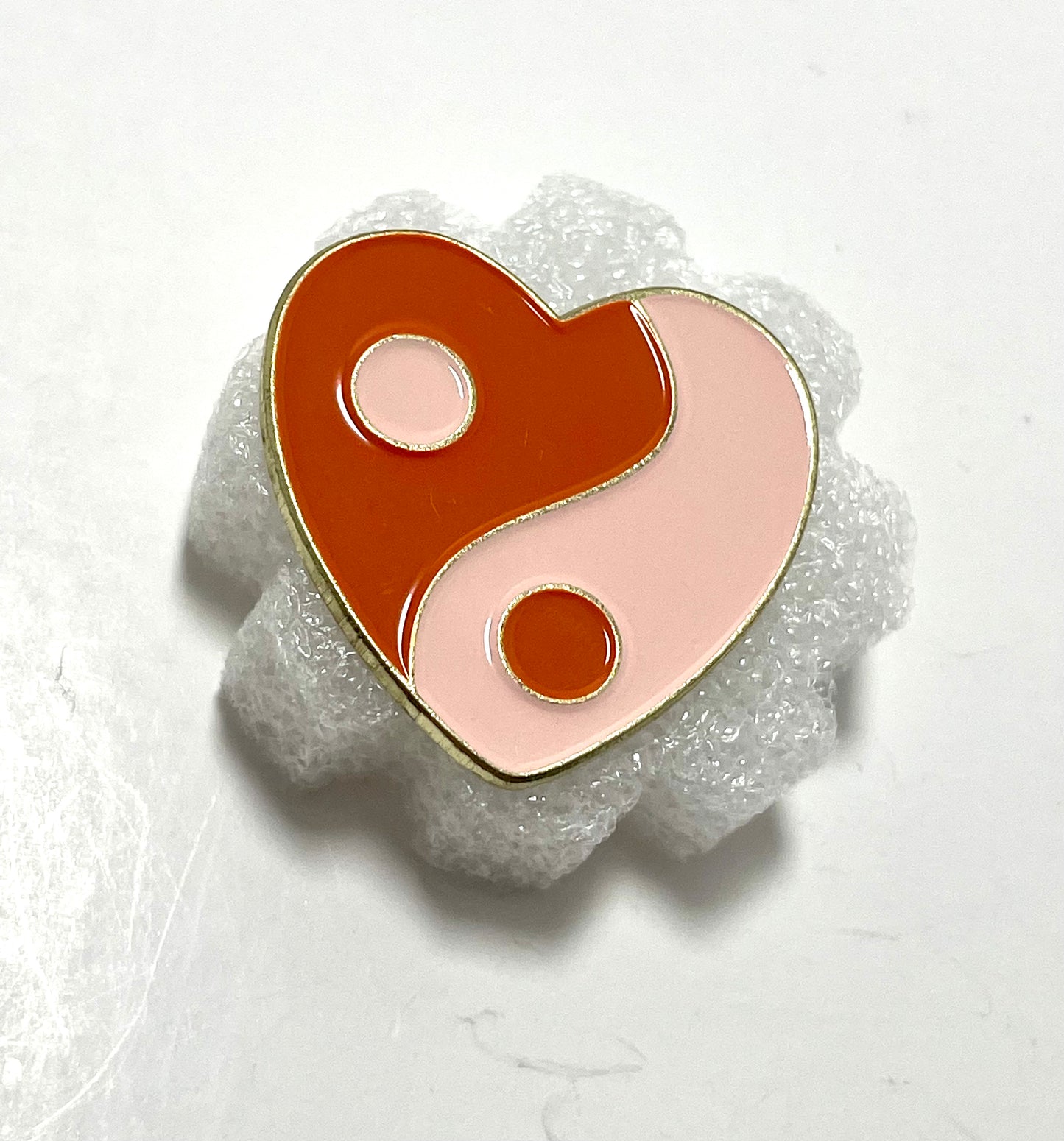 ☯️❤️ Ying-Yang Heart Enamel Pin
