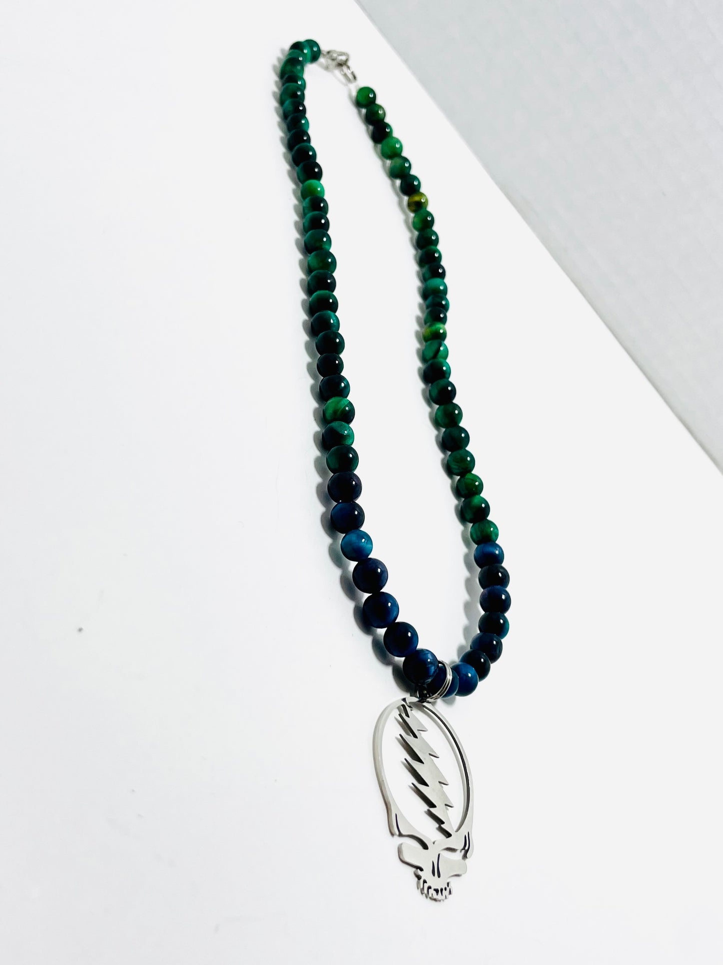 🎸 16.5” Grateful Dead Choker Necklace Adorned with Blue & Green Tiger’s Eye Beads