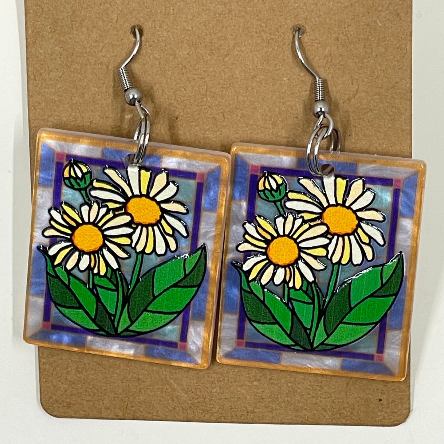 🌼☀️ Daisy Daydream Earrings – Resin Suncatcher Dangles