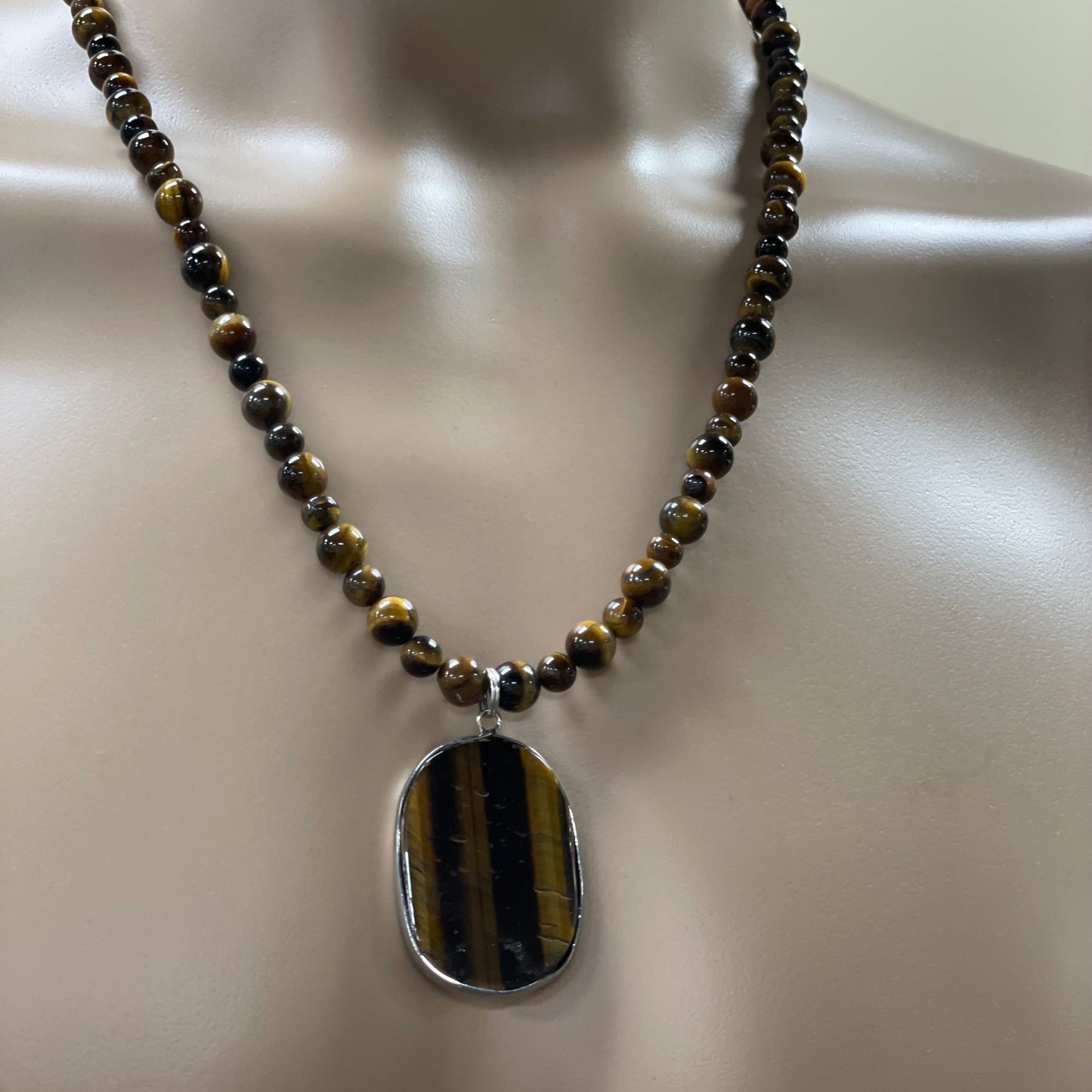 🐯✨ Bold Tiger’s Eye Necklace – 25” Oval Pendant w/ 8mm Tiger’s Eye Beads