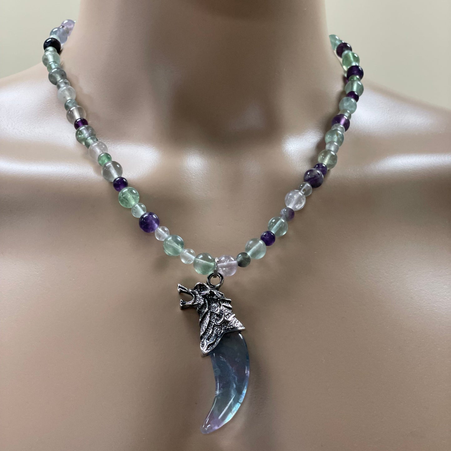 πΊ 21.5β Stainless Steel & Fluorite Wolf Necklace Adorned with Fluorite Beads