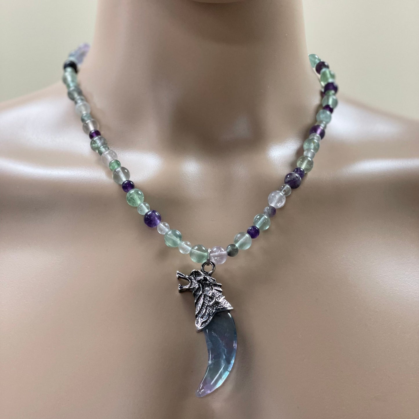 πΊ 21.5β Stainless Steel & Fluorite Wolf Necklace Adorned with Fluorite Beads