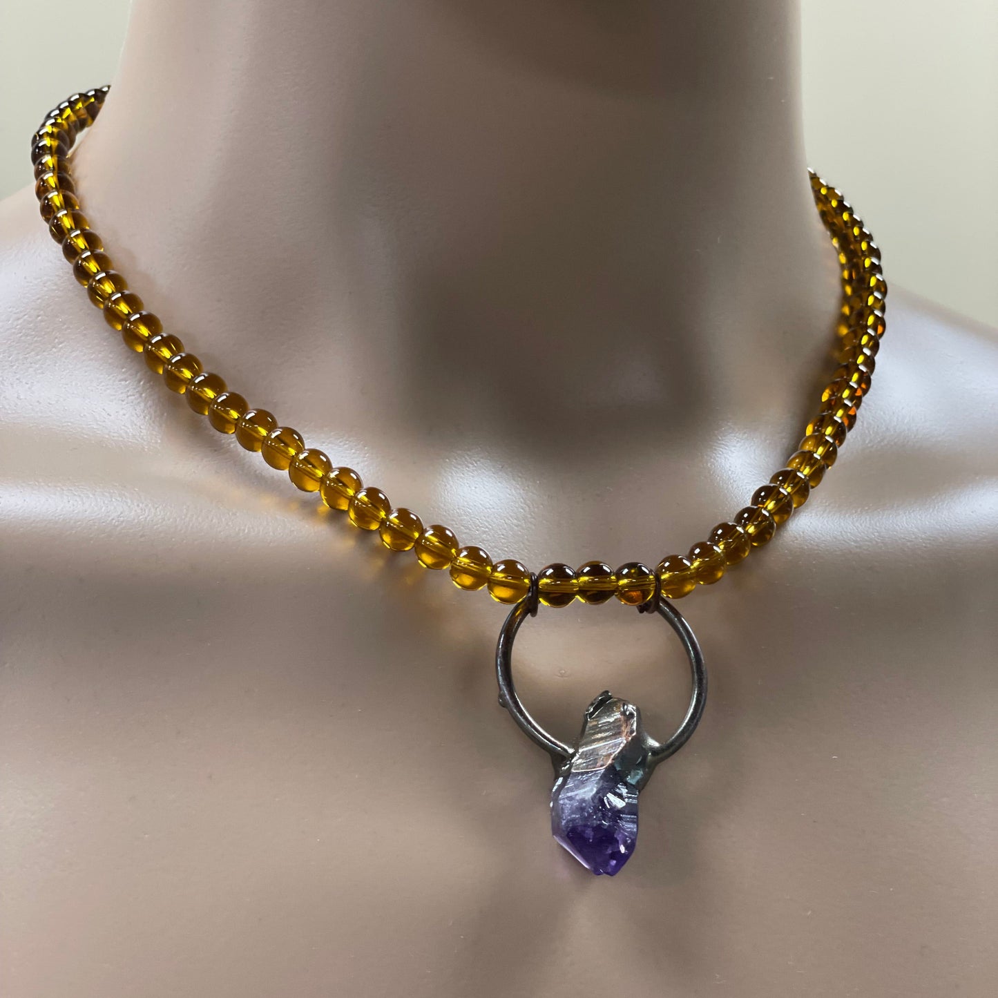 š 19.5ā Amethyst Inlaid in Copper Necklace Adorned with Amber Beads