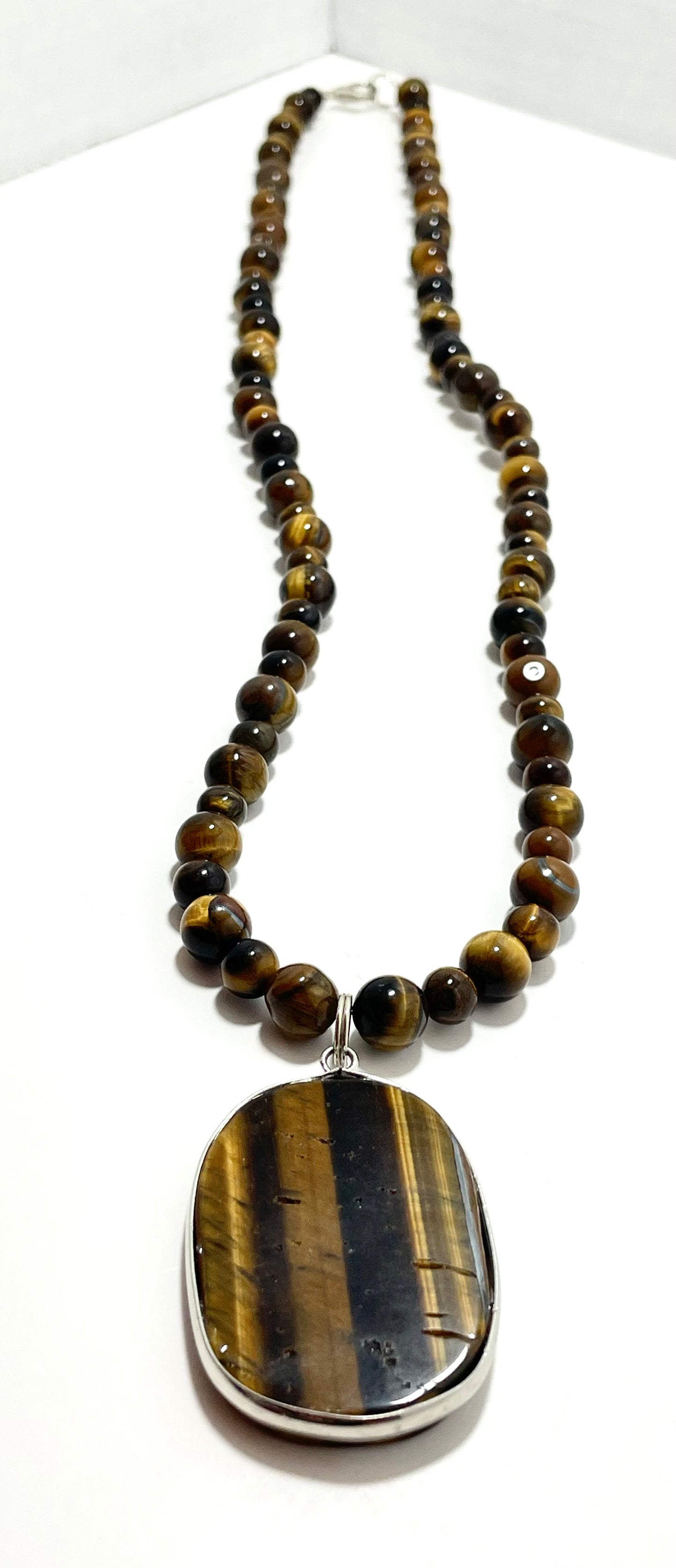 🐯✨ Bold Tiger’s Eye Necklace – 25” Oval Pendant w/ 8mm Tiger’s Eye Beads