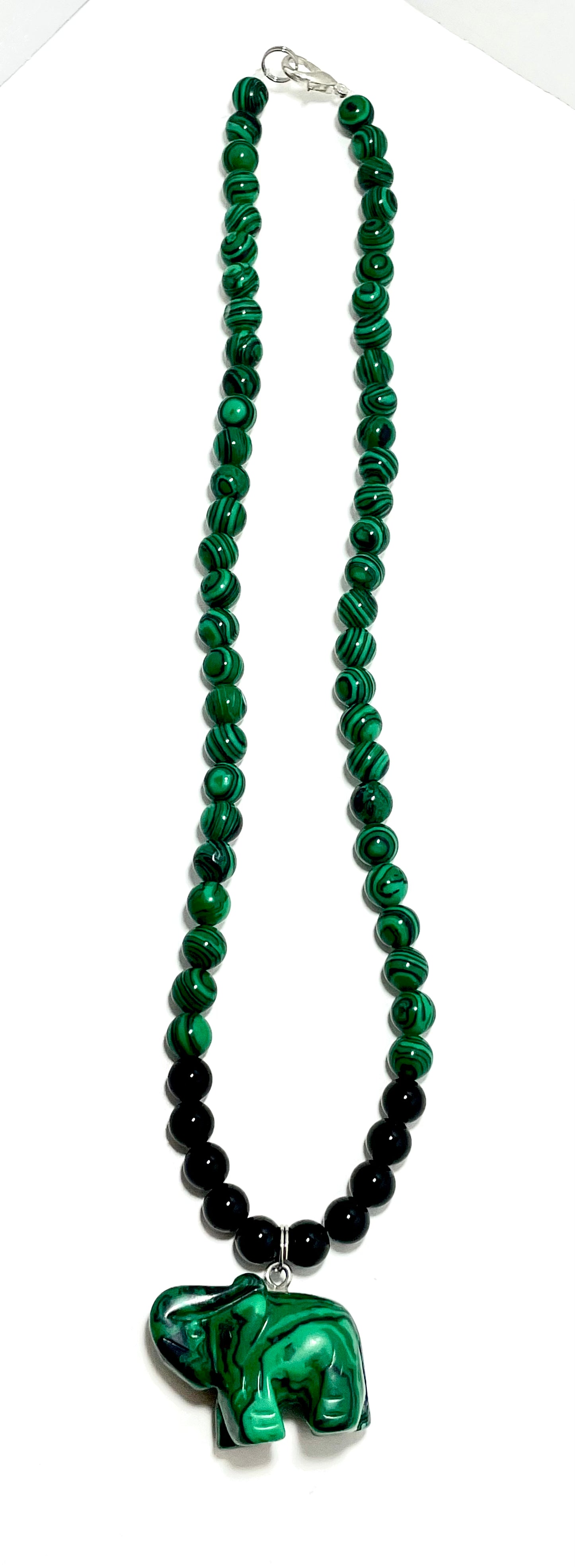 š 21ā Hand Carved Malachite Elephant Necklace Adorned with Onyx & Malachite Beads