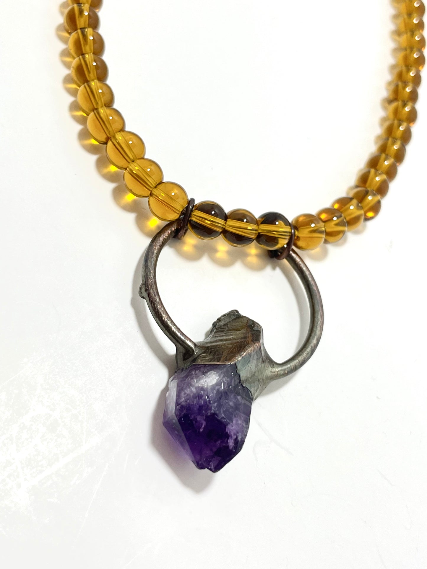 š 19.5ā Amethyst Inlaid in Copper Necklace Adorned with Amber Beads