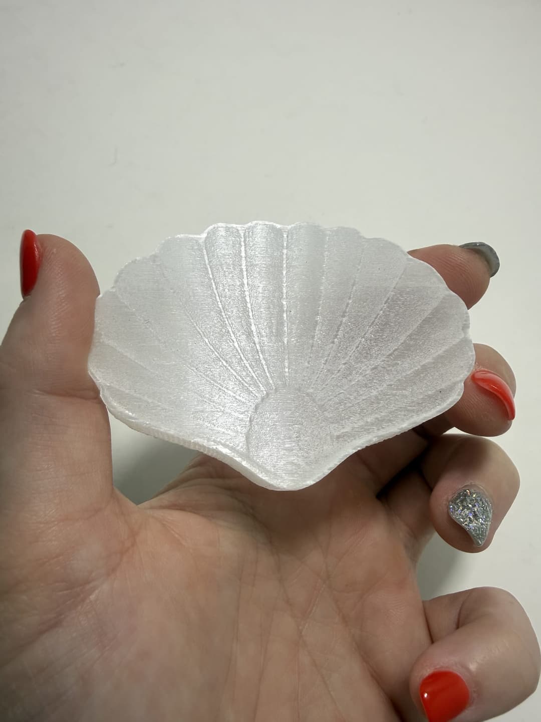 Shell-Shaped Selenite Charging Tray — photo 1