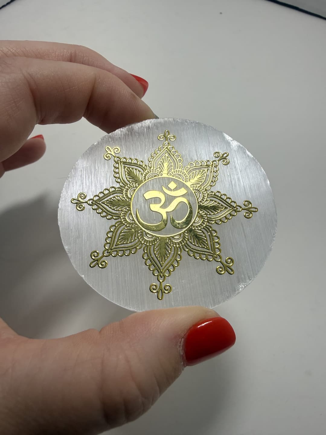 Om Lotus Selenite Charging Tray — photo 1