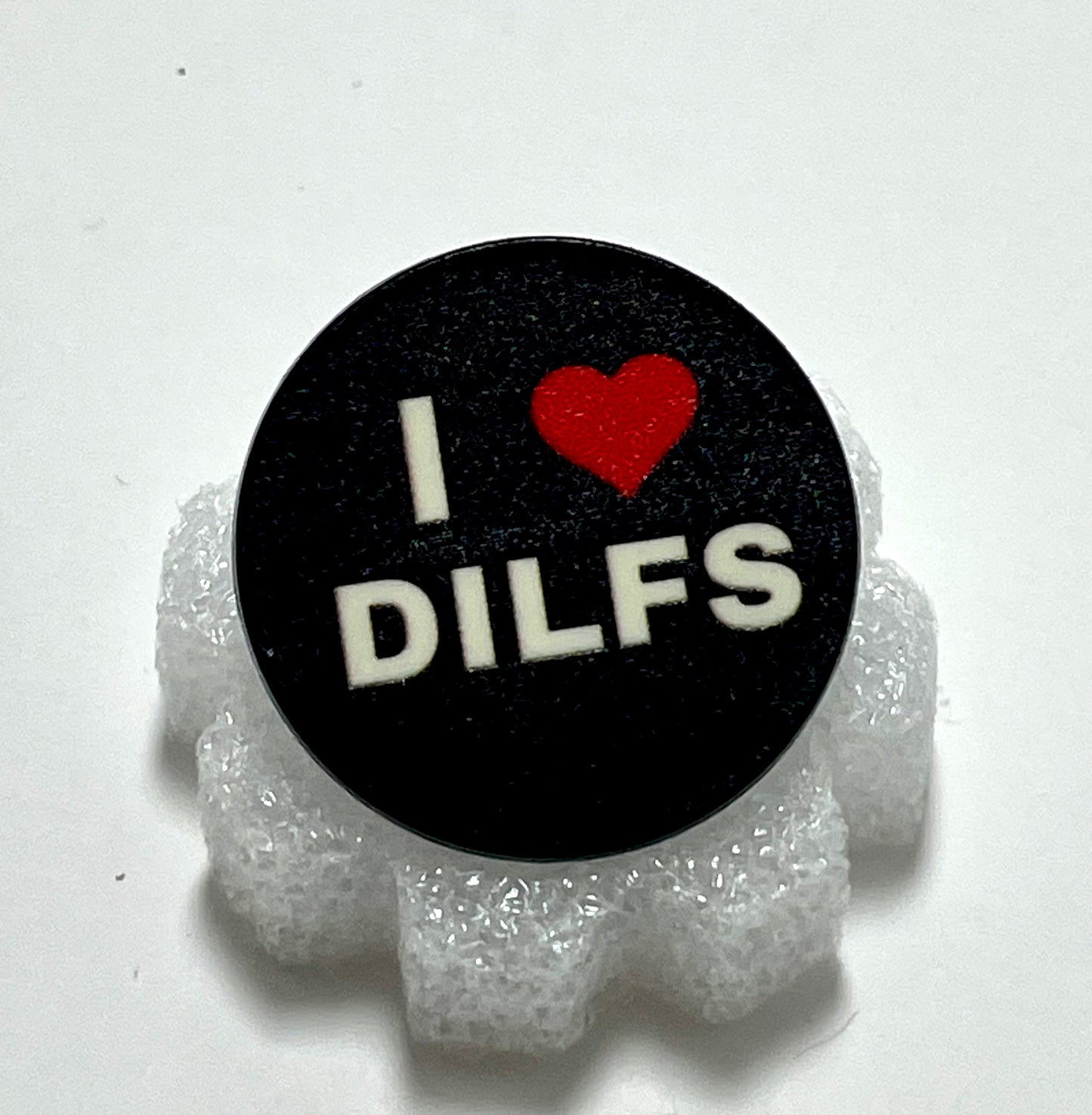 😏 "I Love Dilfs" Enamel Pin