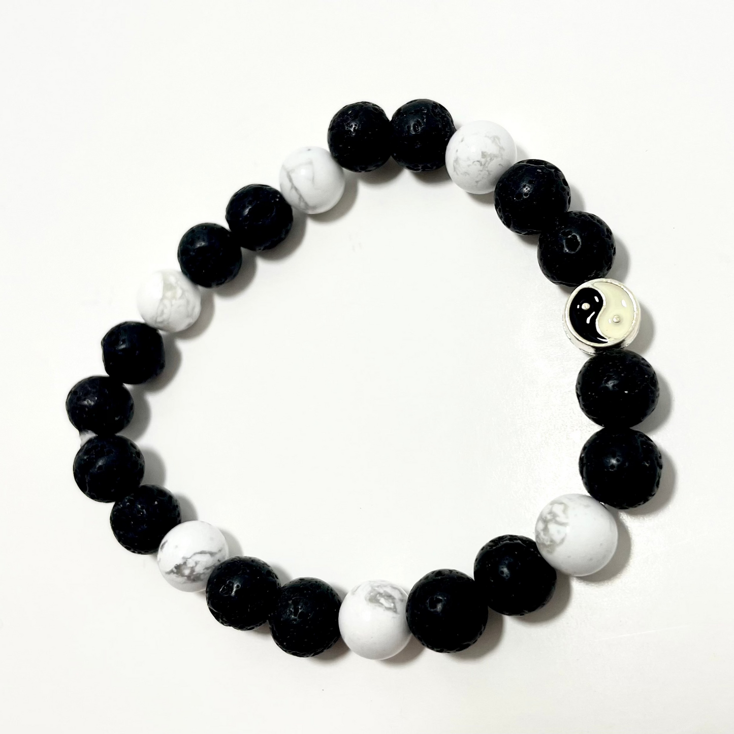☯️ 8mm Yin Yang Howlite & Lava Stone Diffuser Bracelet