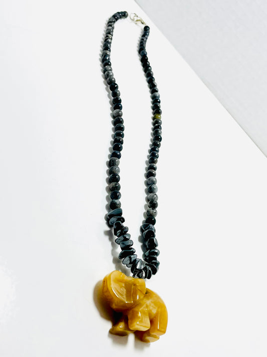 🐘 23” Yellow Jade Elephant Necklace Adorned with Chipped Hematite & Labradorite Beads