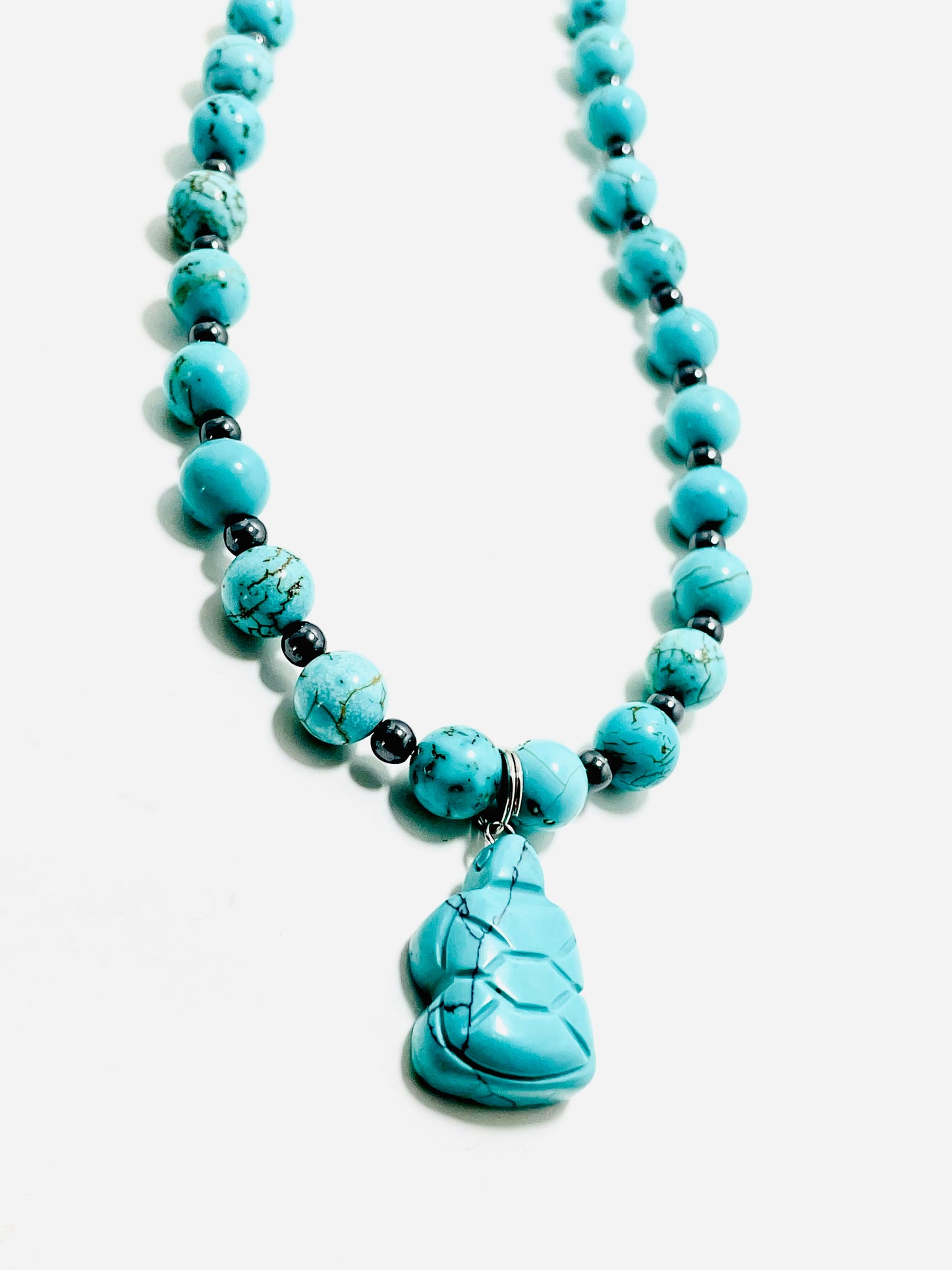 🐢🔷 Tranquil Strength Turtle Necklace – 21.5” Turquoise & Hematite Balance Vibes