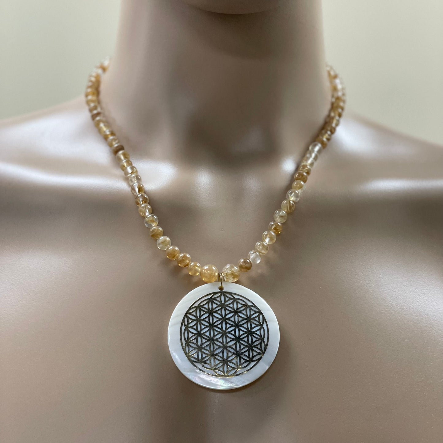 🌸✨ Flower of Life Shell Necklace – 21.5” Citrine Crystal Harmony