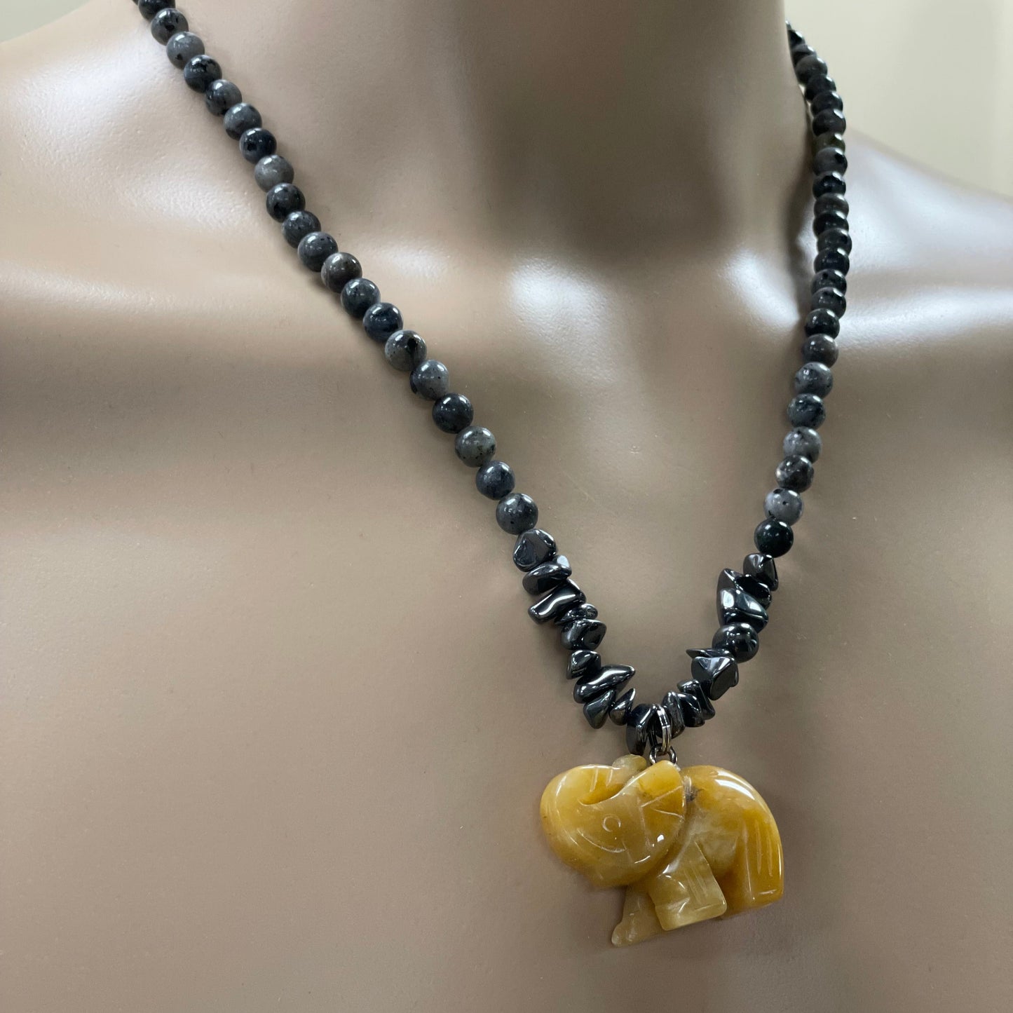 🐘 23” Yellow Jade Elephant Necklace Adorned with Chipped Hematite & Labradorite Beads
