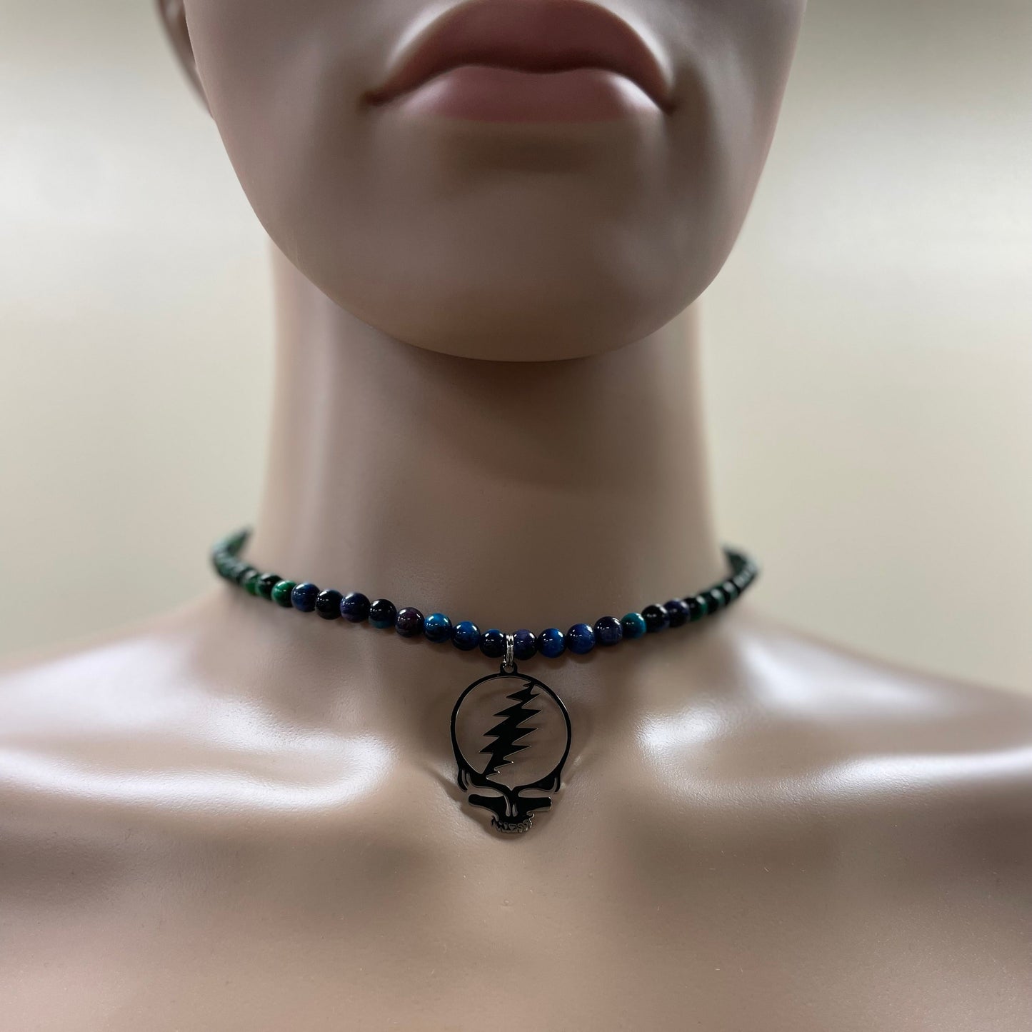 🎸 16.5” Grateful Dead Choker Necklace Adorned with Blue & Green Tiger’s Eye Beads