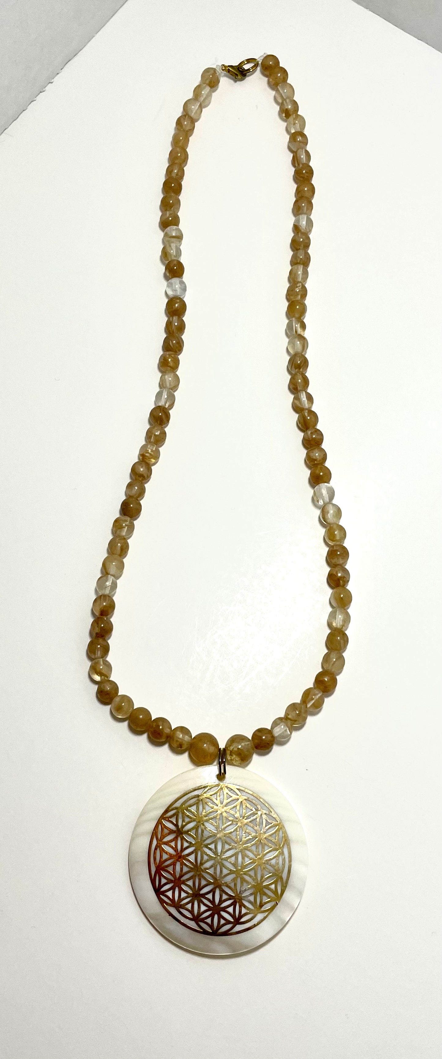 🌸✨ Flower of Life Shell Necklace – 21.5” Citrine Crystal Harmony