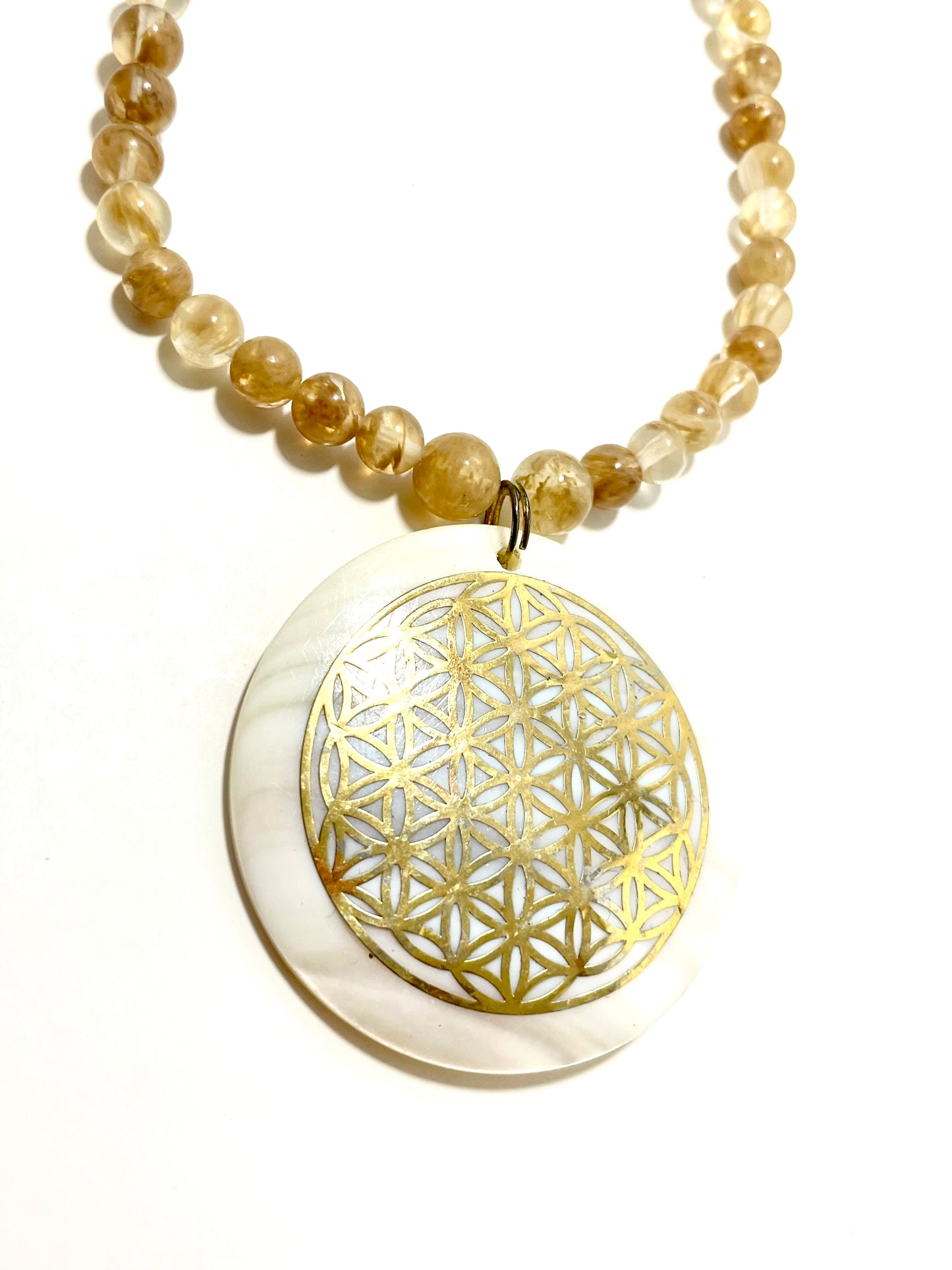 🌸✨ Flower of Life Shell Necklace – 21.5” Citrine Crystal Harmony