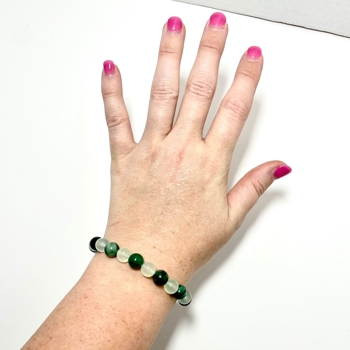 💚 Stretchy 8mm Emerald & Jade Bracelet