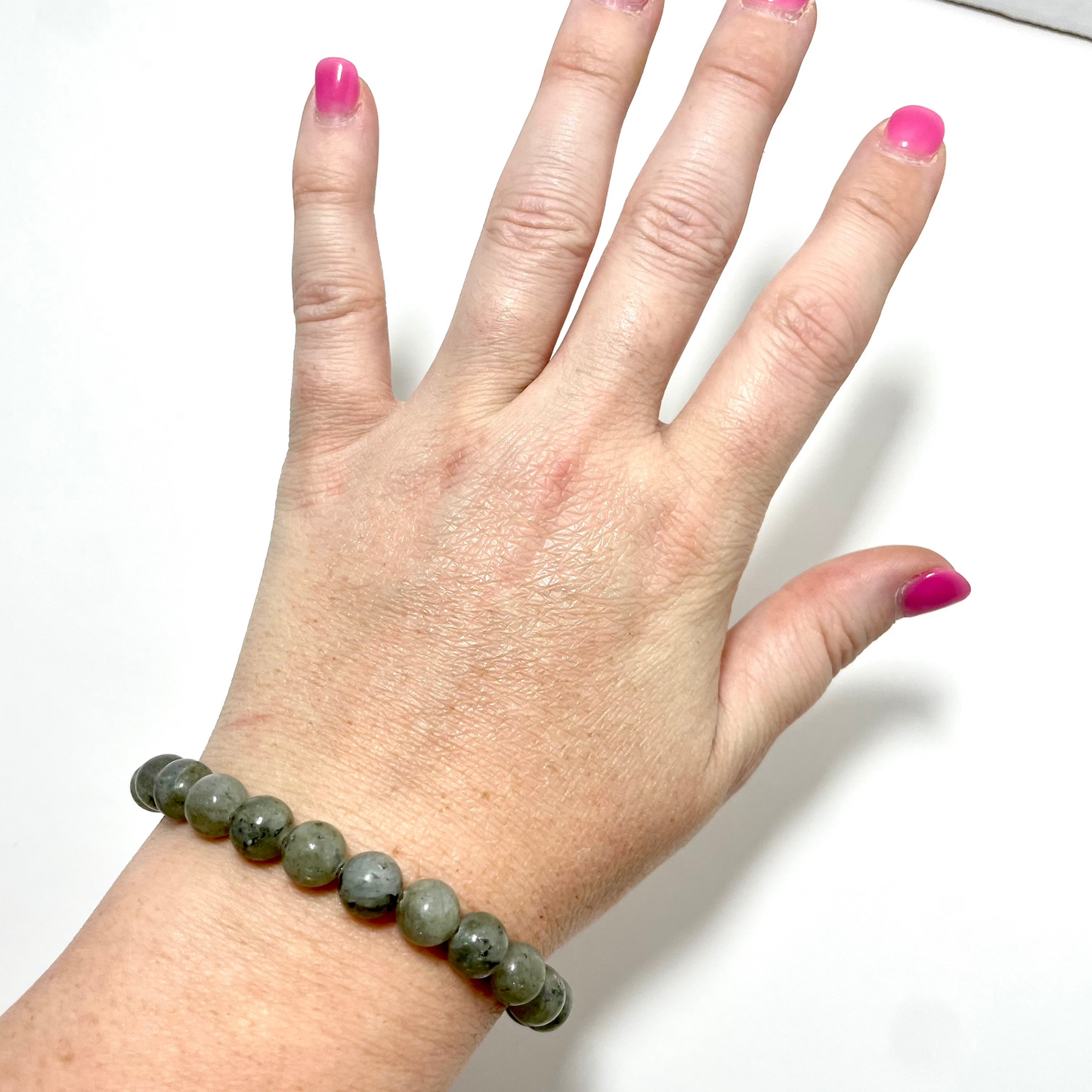 🌟 Stretchy 8mm Labradorite Bracelet